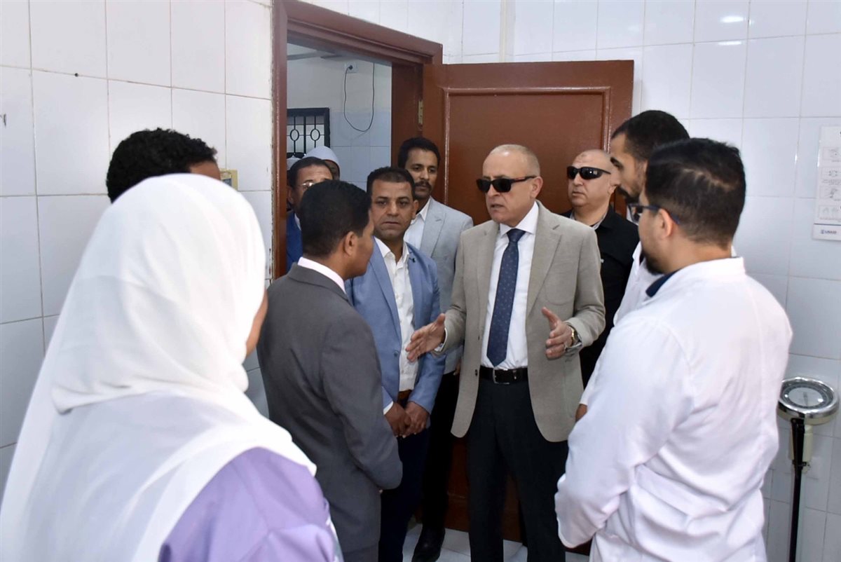 محافظ الأقصر وجولة تفقدية بالبياضية