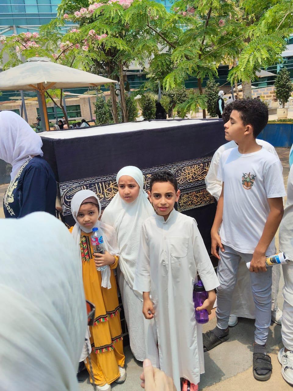 أطفال مسجد مصر يشاركون أطفال 57357 محاكاة مناسك الحج 