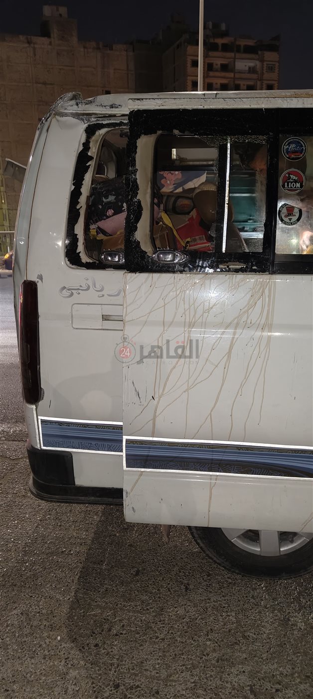 ميكروباص مُنقلب على الدائري