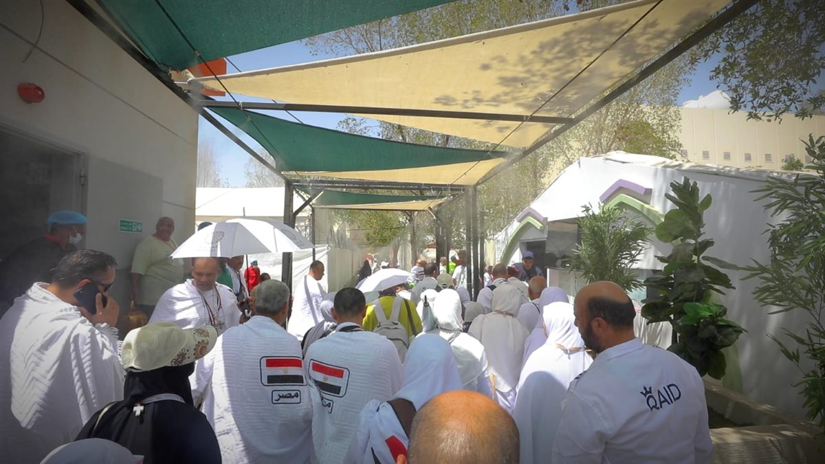 حجاج القرعة الى صعيد عرفات