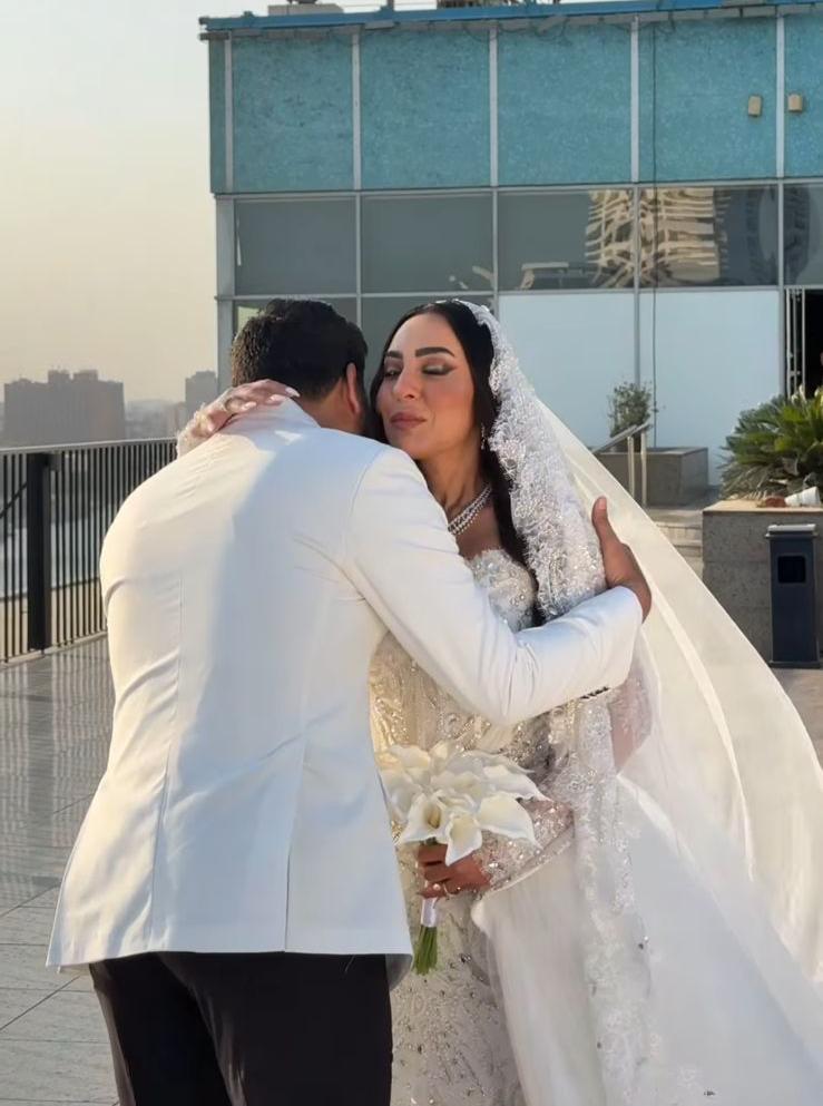 الصور الأولى من حفل زفاف المطرب محمد شاهين والمنتجة رشا الظنحاني