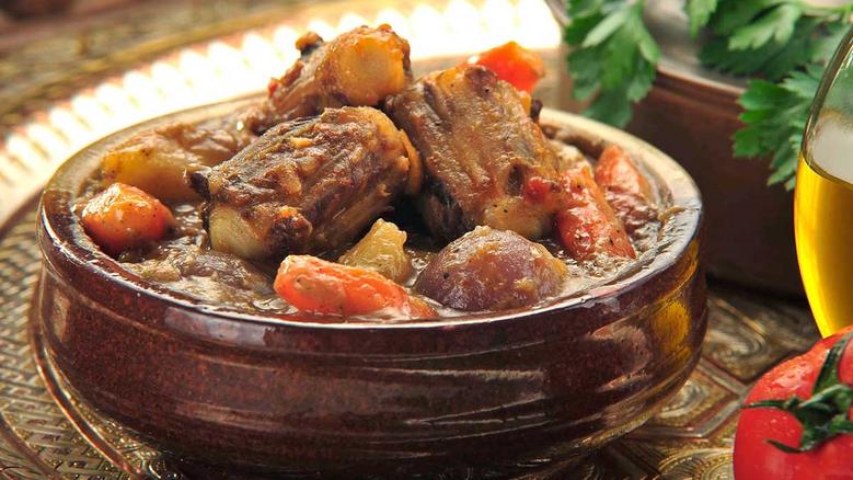 طريقة عمل الكوارع بالصلصة