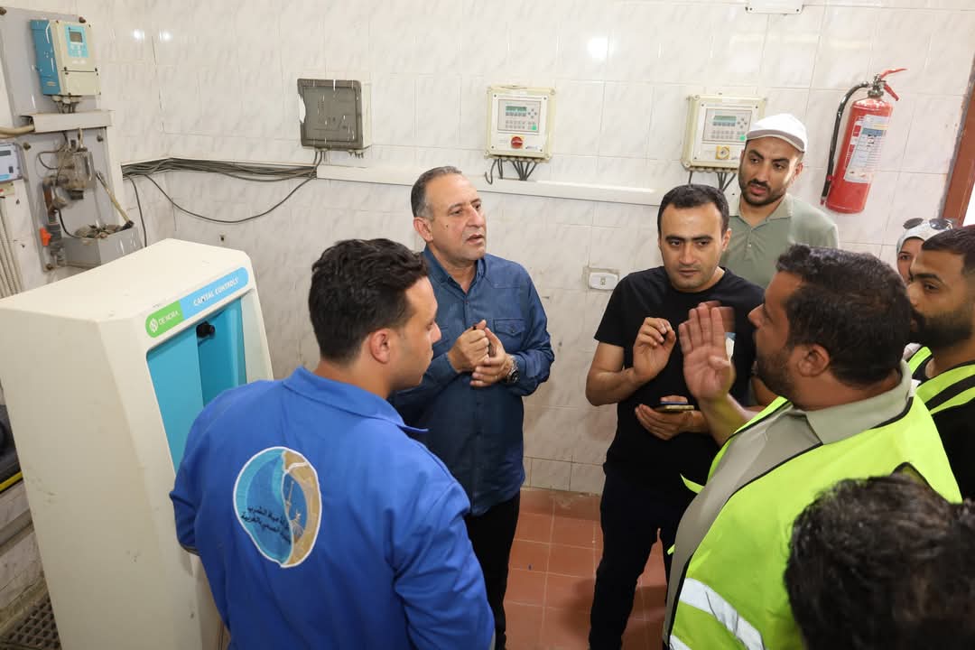 رئيس مياه الغربية يتابع محطة مياه كفر الزيات 