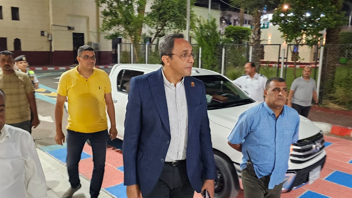 جولة المحافظ