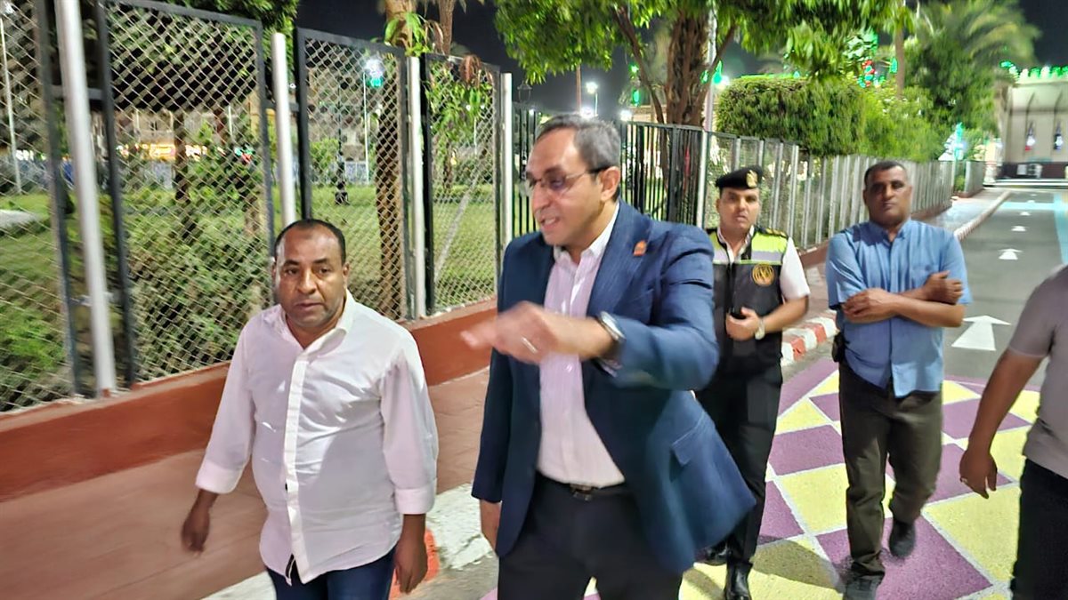 جولة المحافظ