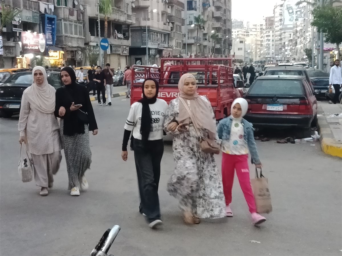 توافد المصلين 