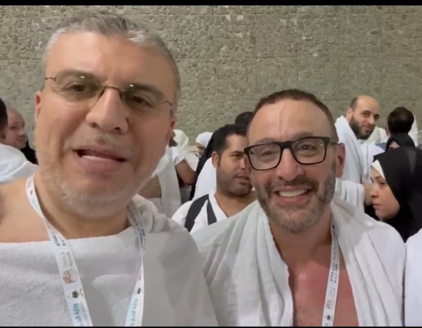 عمرو الليثي يلتقي بـ أحمد السقا أثناء رمي الجمرات