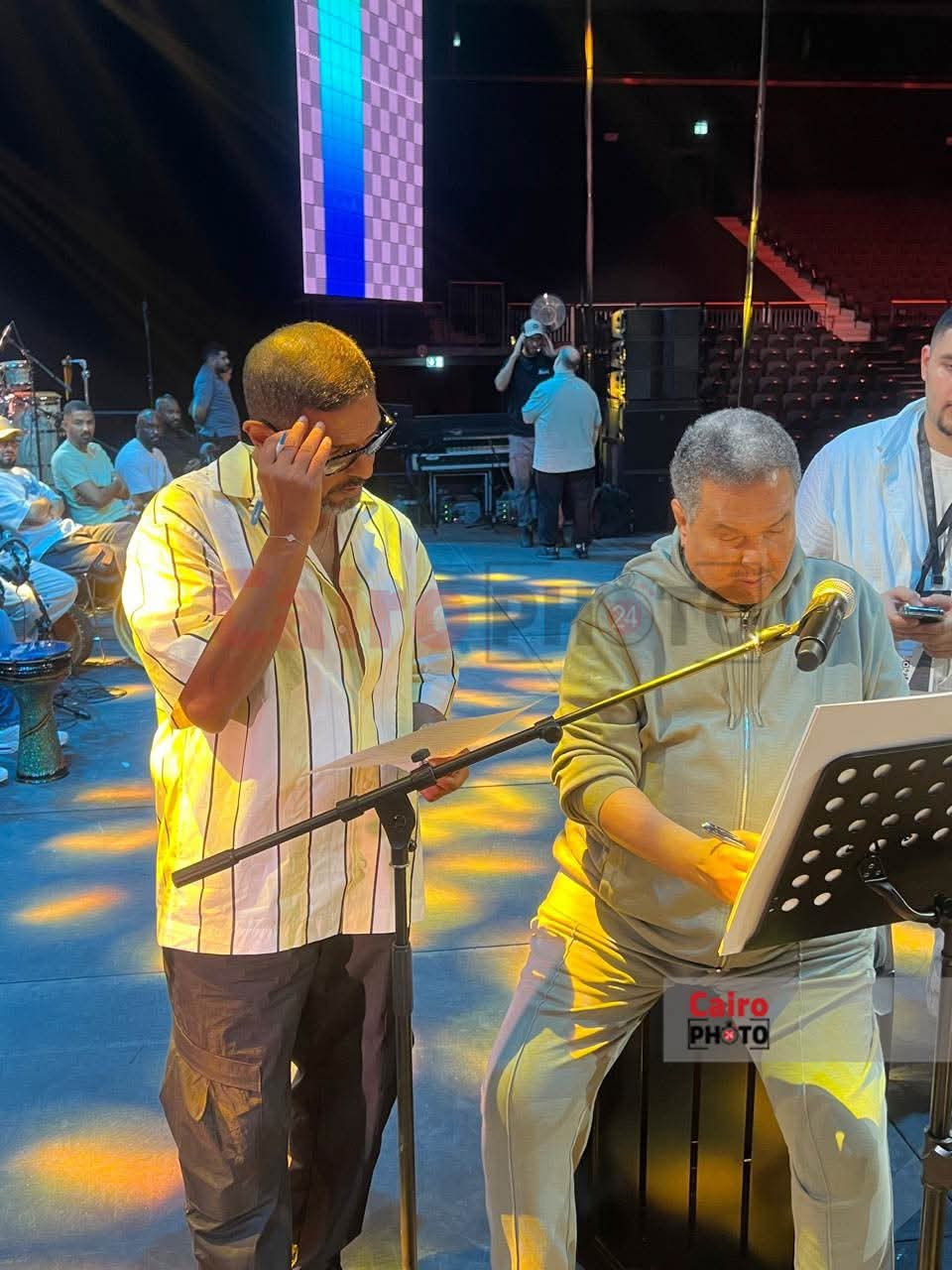 فنان العرب محمد عبده والمايسترو هاني فرحات