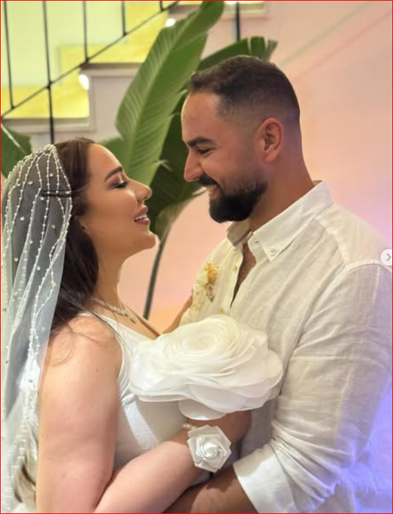 زواج أسما شريف منير