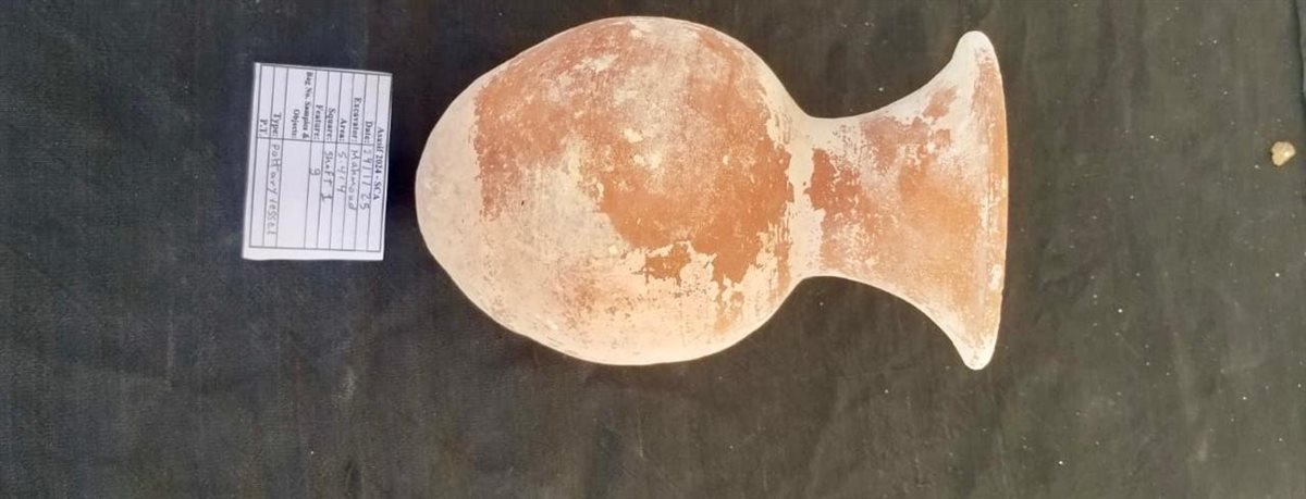 أواني فخارية 