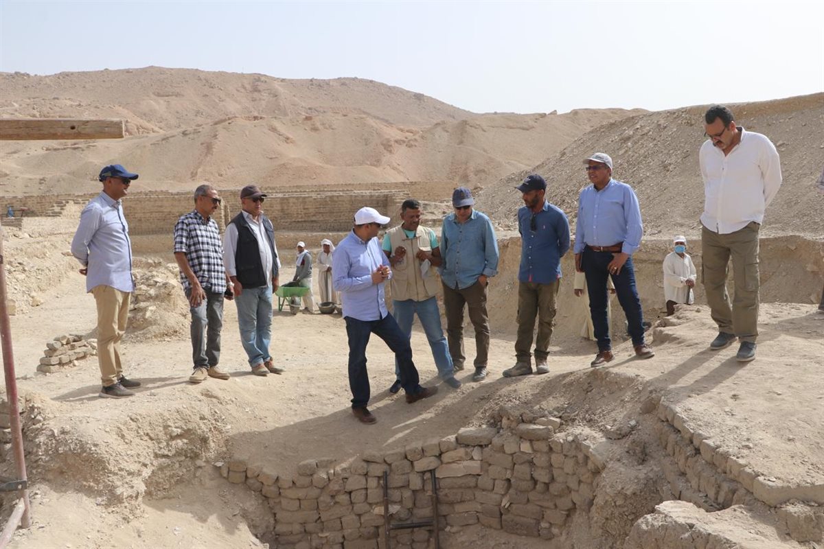 جانب من جولة الأمين العام للمجلس الأعلى للآثار 