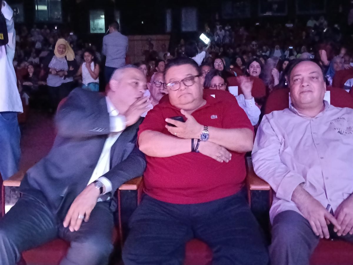 لقطات من حفل هشام عباس على مسرح البالون