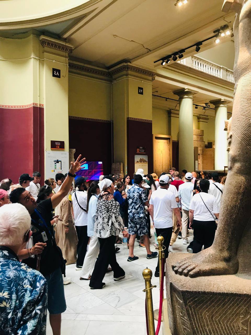 إقبال كبير من السائحين على زيارة المتحف المصري بالتحرير 