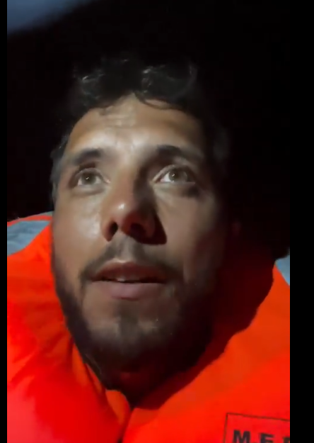 أحد النشطاء