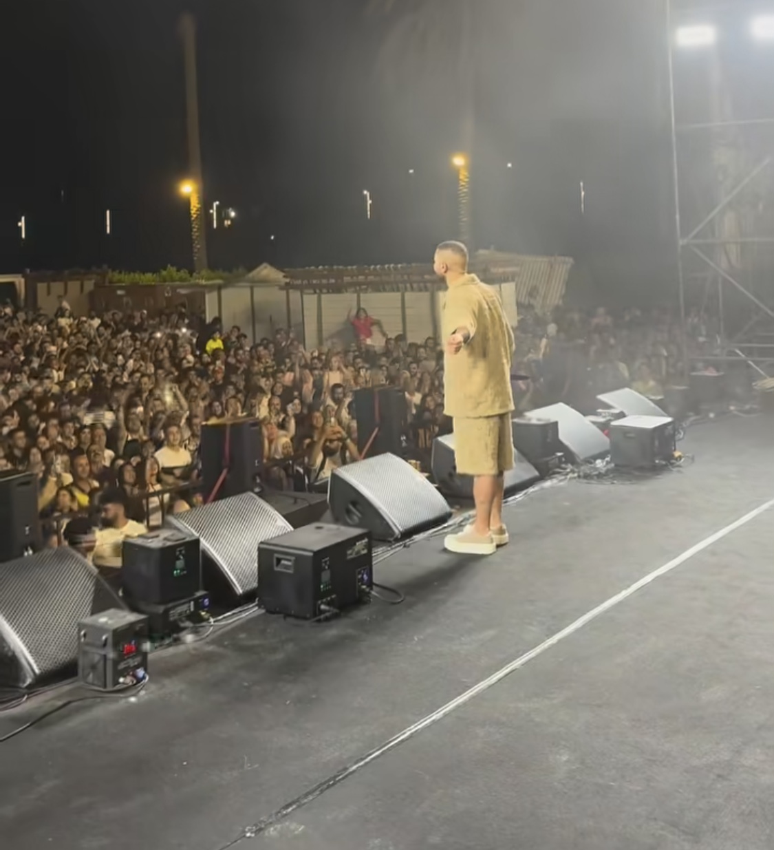 بعد عودته من الحج.. أول حفلة لـ أحمد سعد في الساحل الشمالي