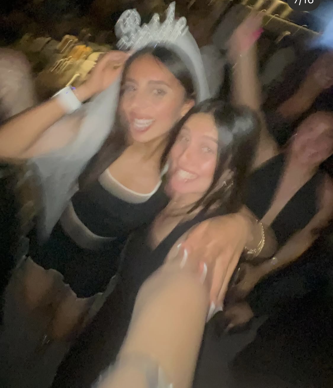 بعد احتفالها بالحنة.. من هي خطيبة حفيد الزعيم عادل إمام 