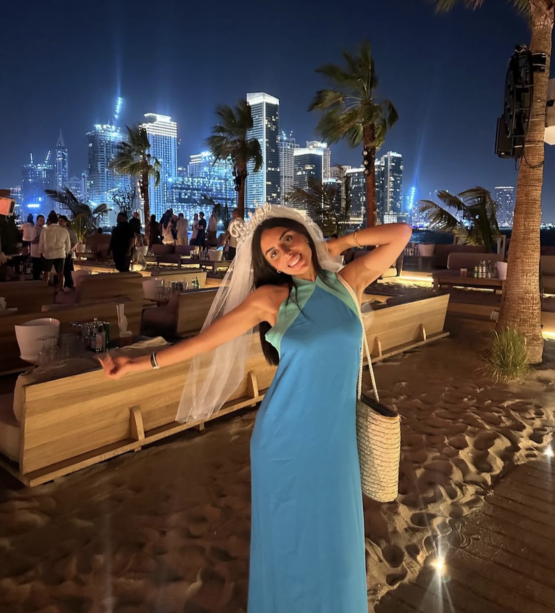 بعد احتفالها بالحنة.. من هي خطيبة حفيد الزعيم عادل إمام 