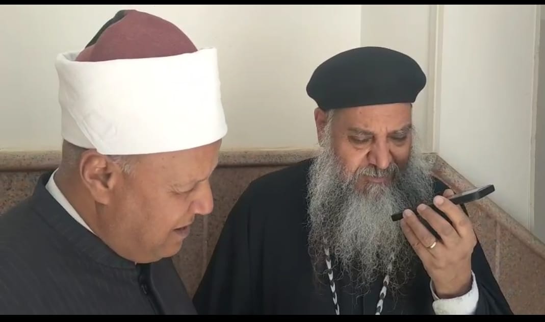 مكالمة من شيخ الأزهر وكيل مطرانية إسنا وارمنت 