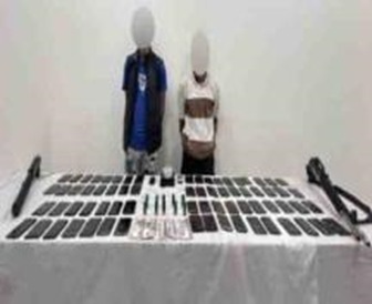 المتهمون والمضبوطات