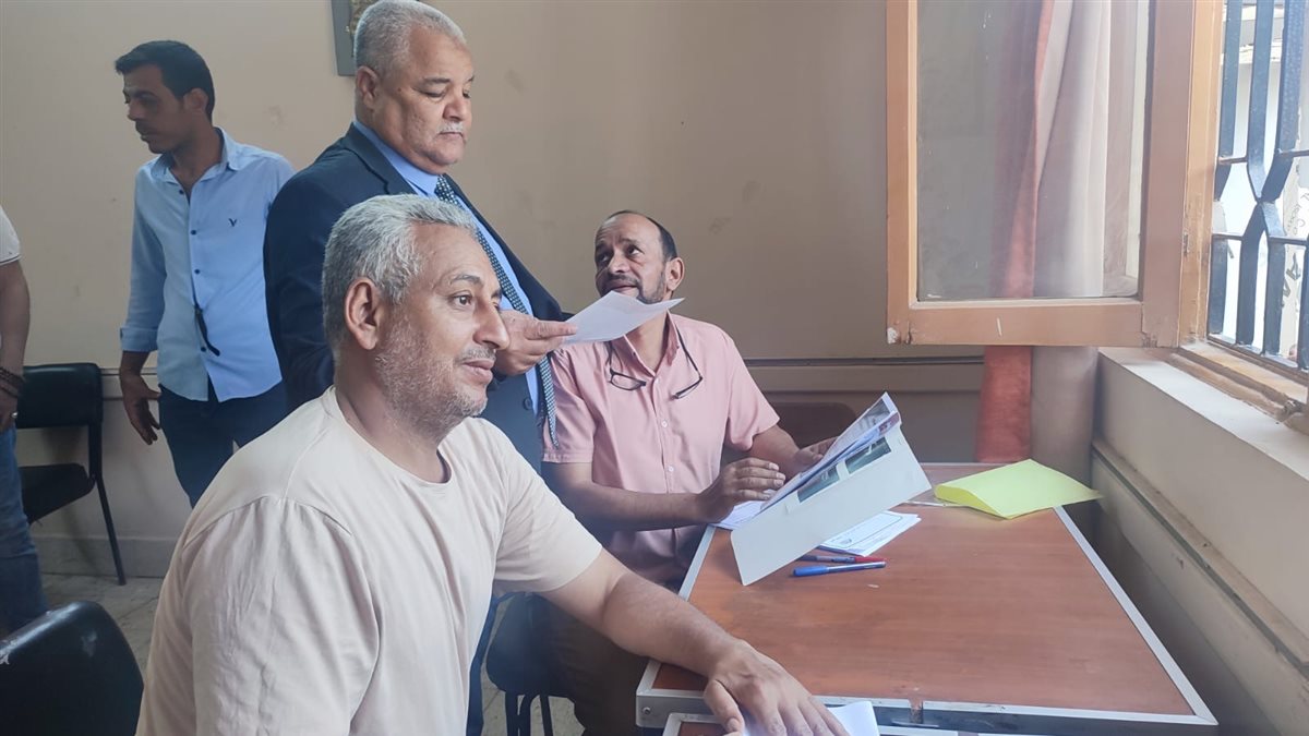 وكيل تعليم الأقصر يتفقد سير الامتحانات