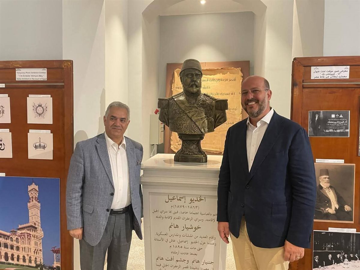 الأمير محمد علي حفيد الملك فاروق يزور متحف الزعفران