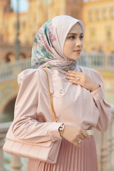 كيف أجعل الحجاب جميلًا على وجهي؟