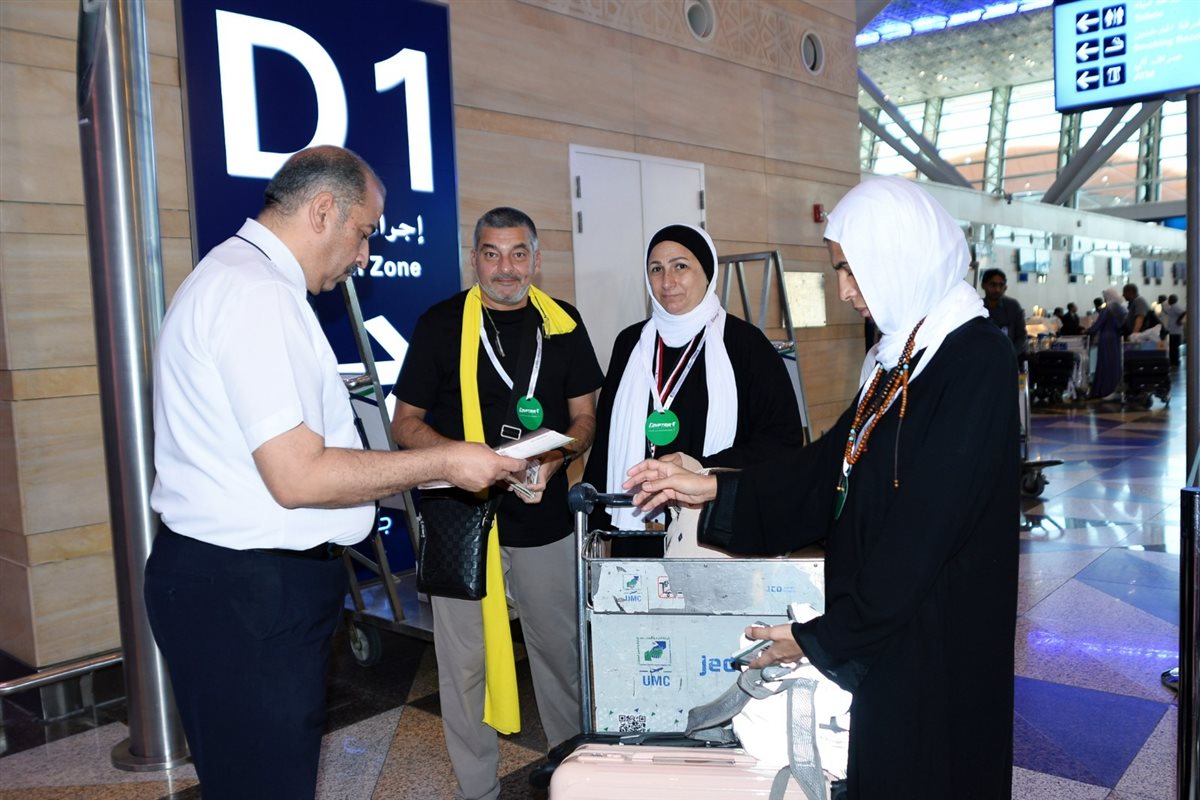 مصر للطيران تسير 20 رحلة جوية غدًا لعودة الحجاج إلى أرض الوطن