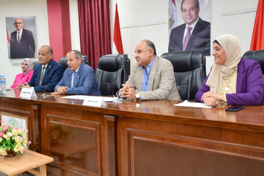 محافظ بورسعيد 