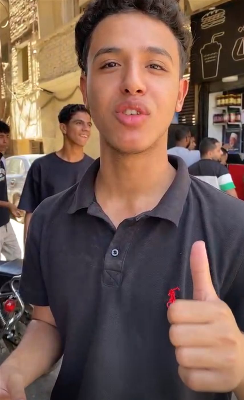 فرحة طلاب الثانوية بالأقصر بسهولة أول أيام الامتحانات