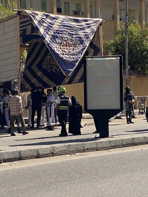 مدير أمن الأقصر يتفقد محيط اللجان وموقف انسانى مع مسنة