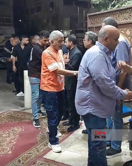 <strong>صور عزاء والد محمد طارق </strong>