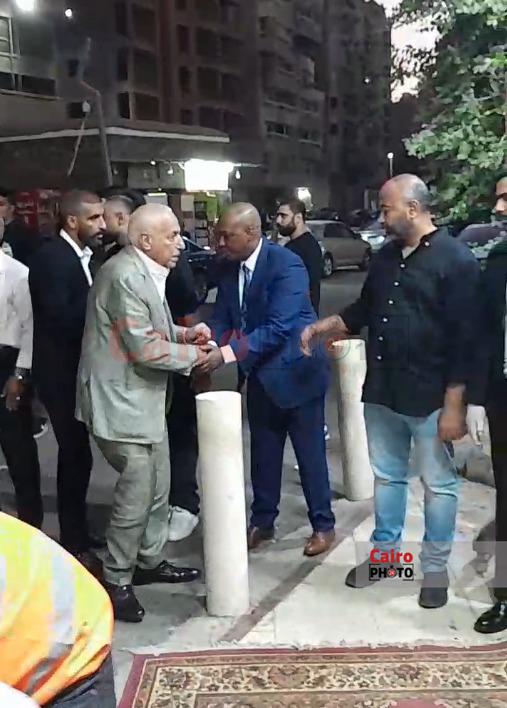 <strong>صور عزاء والد محمد طارق </strong>