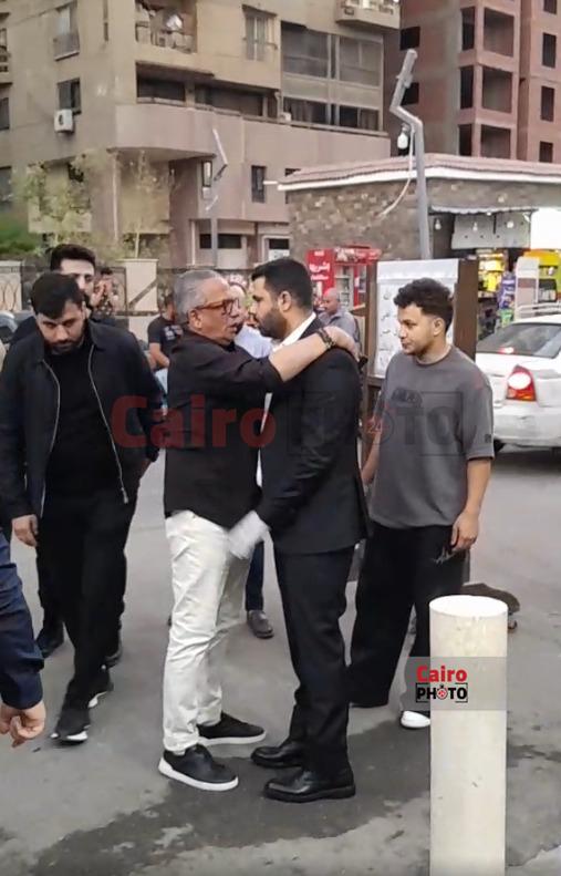 <strong>صور عزاء والد محمد طارق </strong>