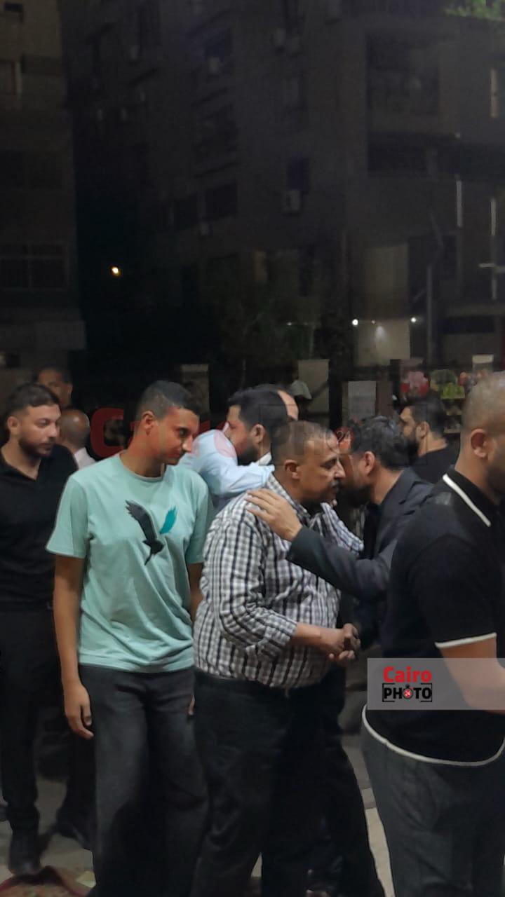 <strong>صور عزاء والد محمد طارق </strong>