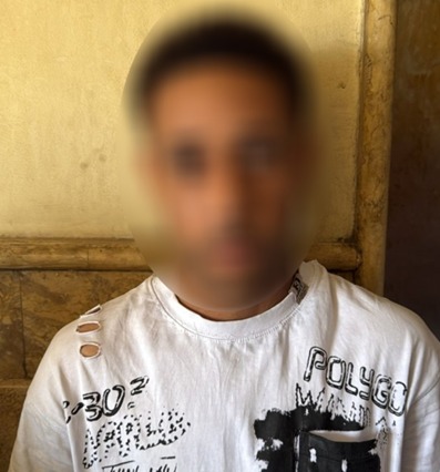 القبض على سائق استعرض بسيارته 