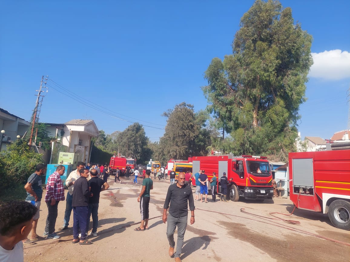 جانب من الحريق