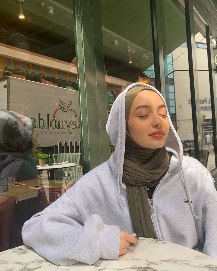 ما هي لفة الحجاب الفضفاضة؟