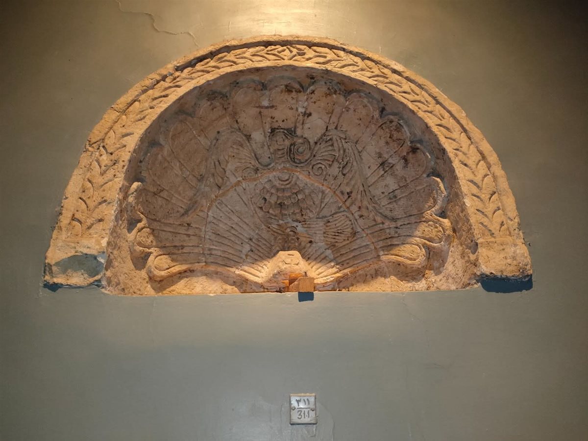 قطعة أثرية تعود إلى العصر القبطي 