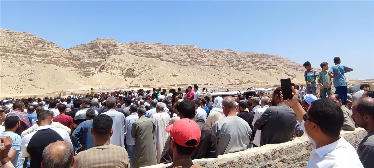 تشييع جثمان مدير العلاقات العامة والإعلام بديوان محافظة سوهاج