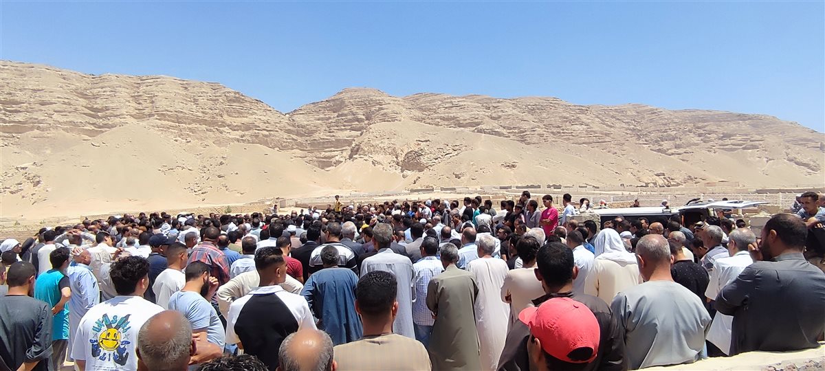 تشييع جثمان مدير العلاقات العامة والإعلام بديوان محافظة سوهاج