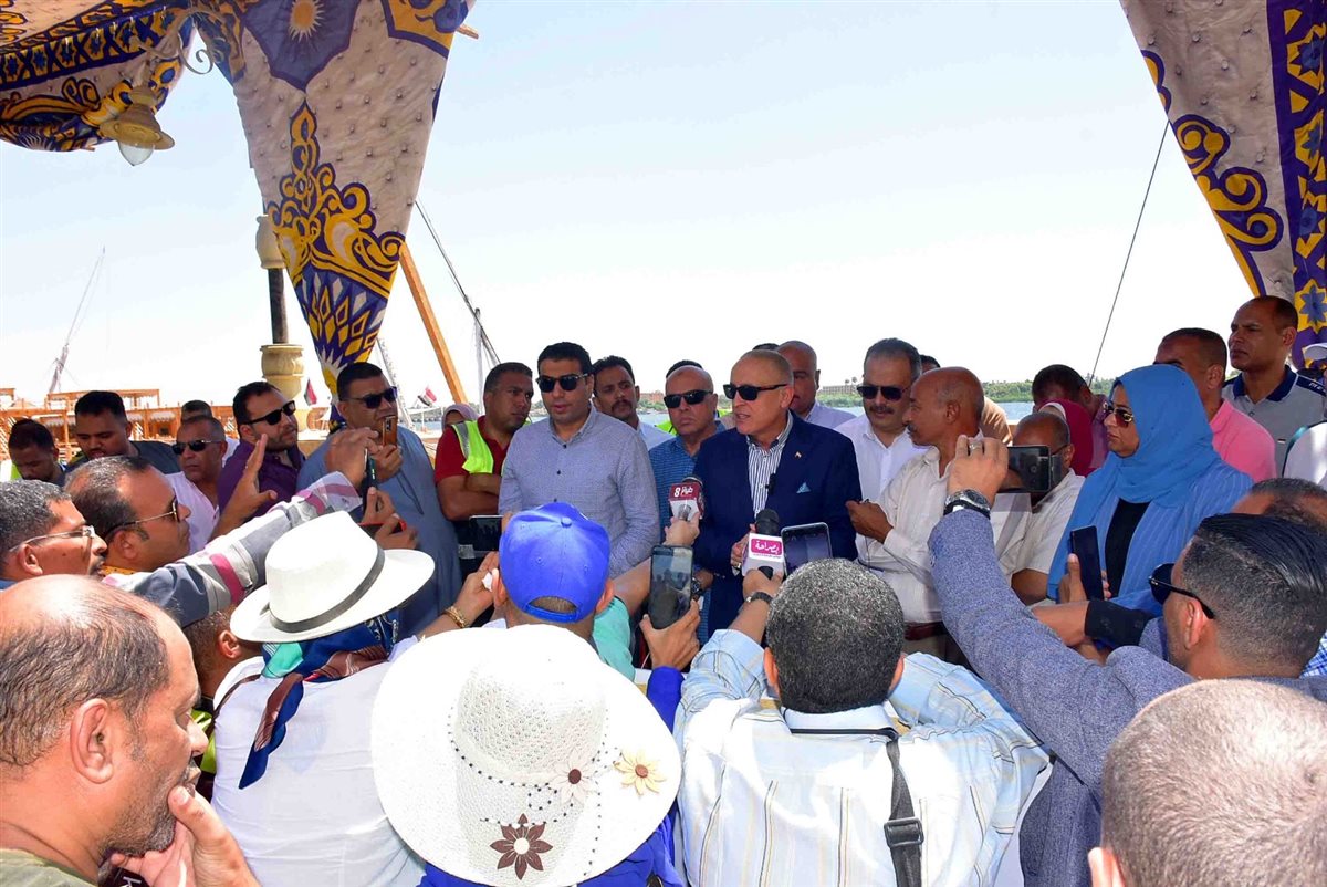 محافظ الأقصر يشهد تطوير كورنيش اسنا