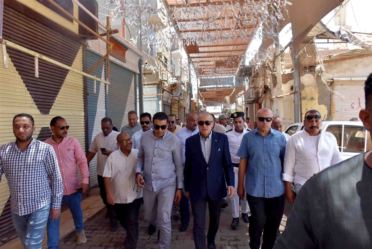 محافظ الأقصر يتابع مشروع احياء إسنا التاريخية