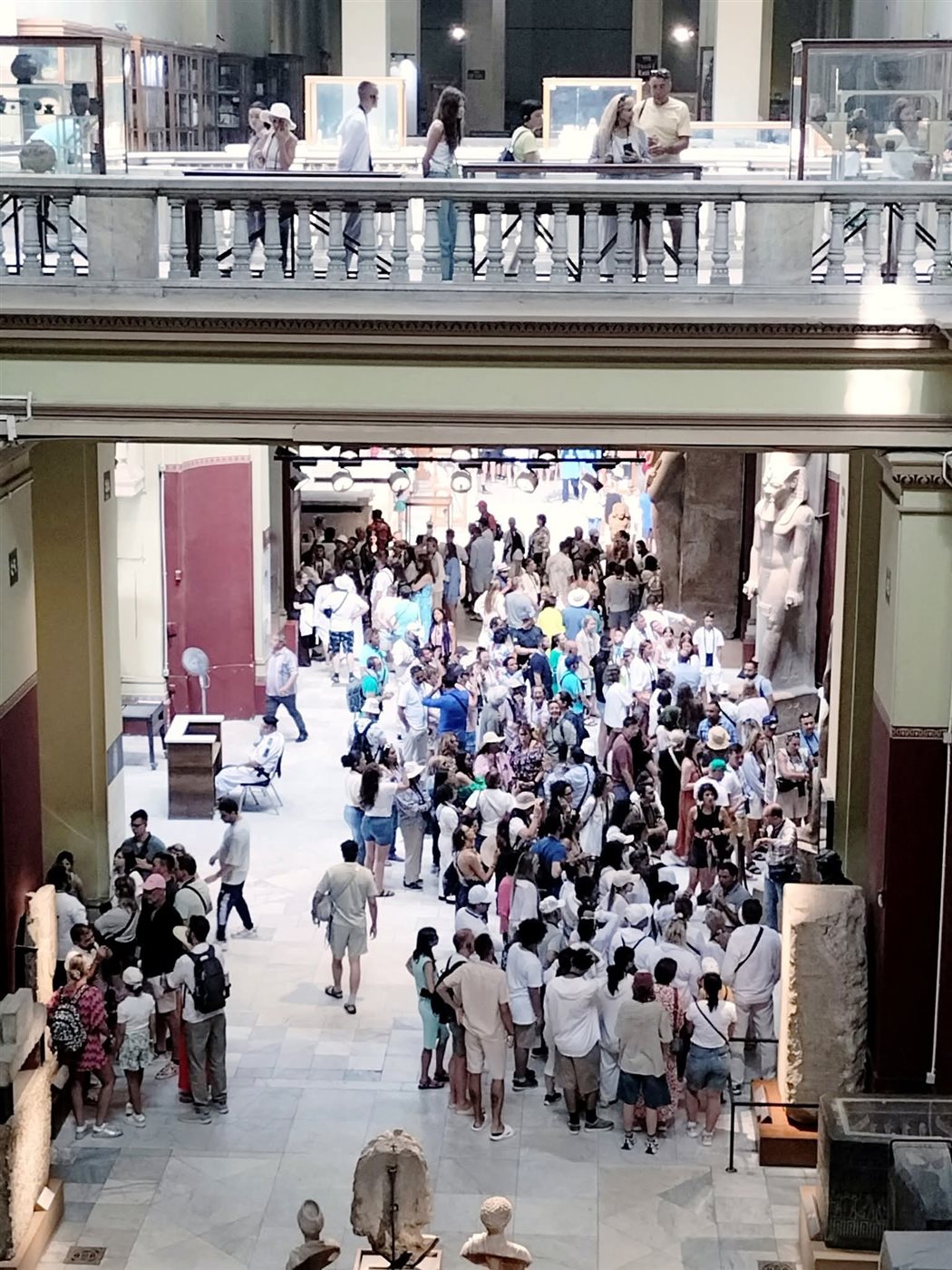 إقبال كبير من السائحين على زيارة المتحف المصري بالتحرير 