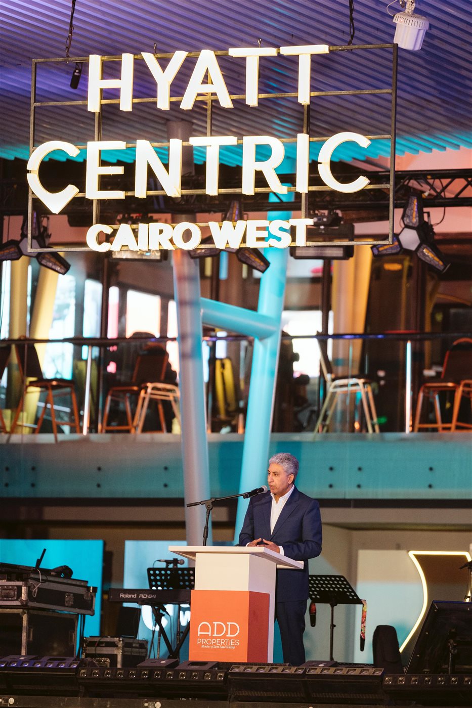  شريف فتحي وزير السياحة والآثار،