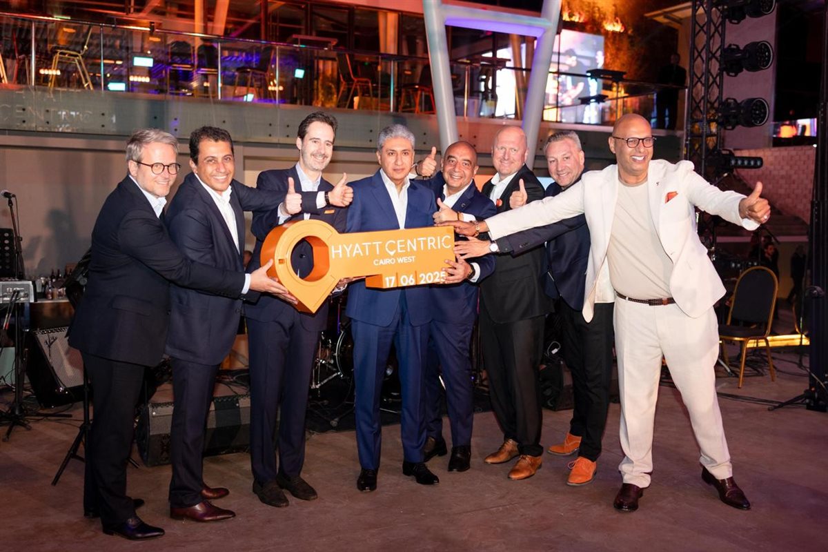 جانب من الافتتاح 