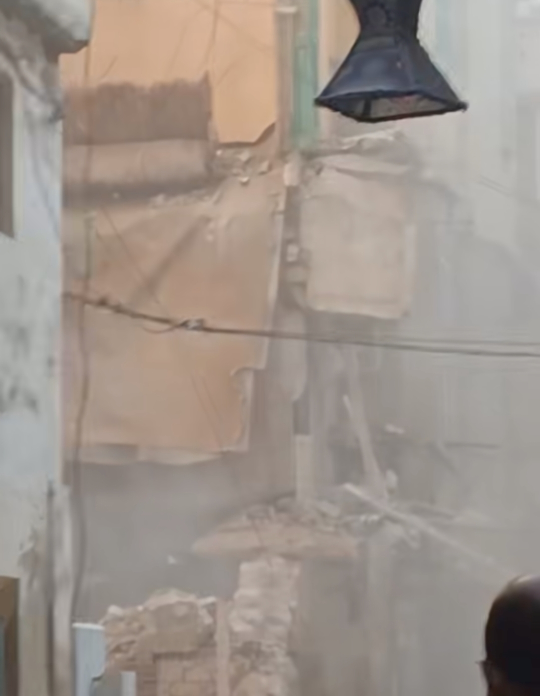 انهيار عقار في باكوس بالإسكندرية&nbsp;