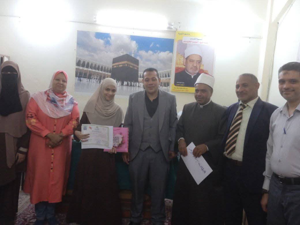 ادارة طما الازهرية تكرم اوائل الشهادة الابتدائية بسوهاج