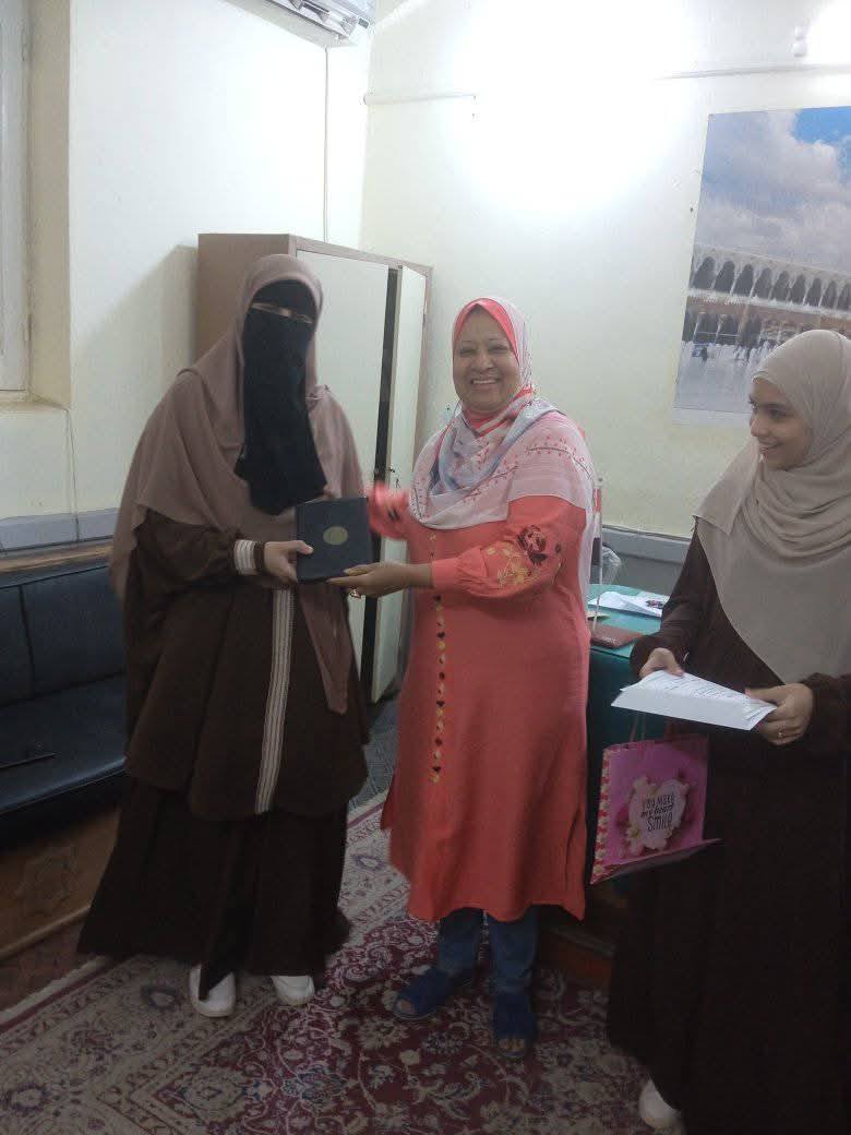 ادارة طما الازهرية تكرم اوائل الشهادة الابتدائية بسوهاج