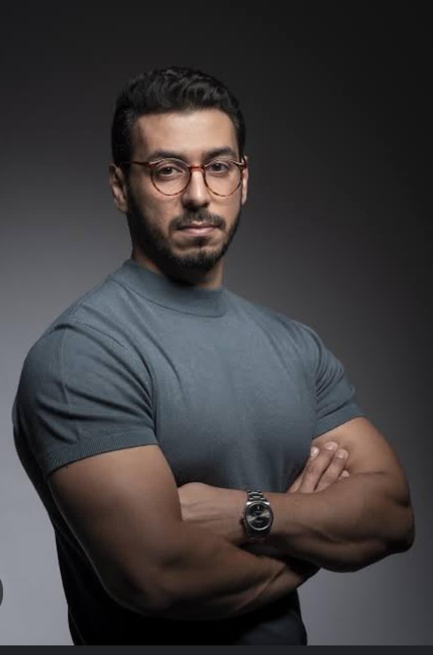 المخرج علي العربي