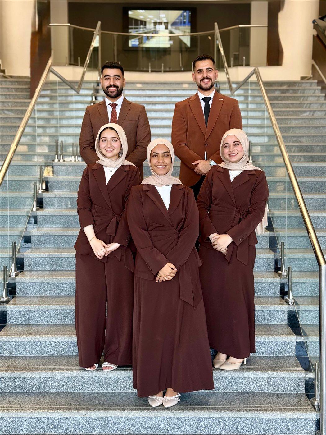 تطبيق Toothy match.. مشروع تخرج بحاسبات ومعلومات سيناء لتسهيل علاج الأسنان بمقابل رمزي أو بالمجان